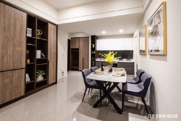 亞哥文青硯室內照