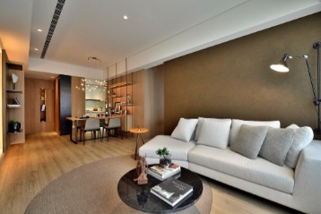 華相上謙室內照